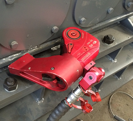 液壓扳手在螺栓預緊中的應用，省時又省力