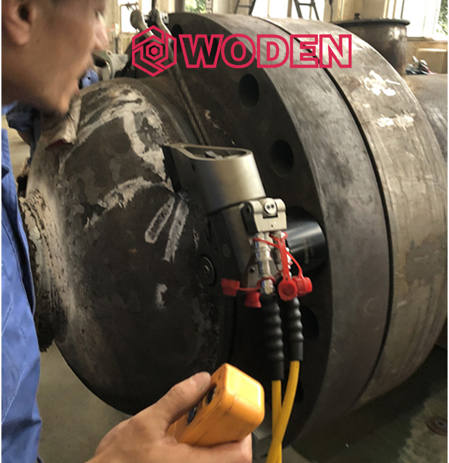 某企業用戶對液壓扳手扭力調節現場